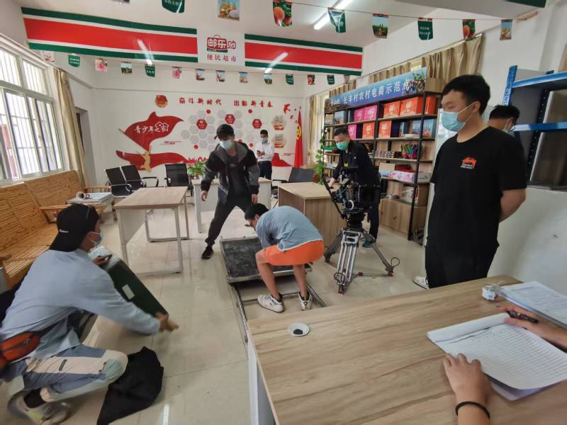 马鞍山广告片拍摄公司：极简主义践行者，少即是多的视觉哲学